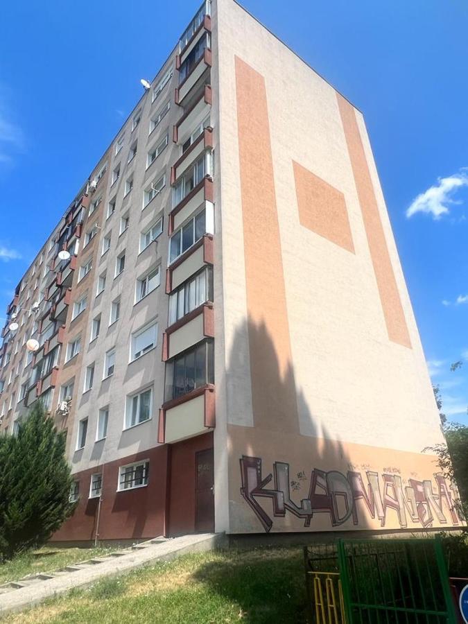 Apartman Solid, Bratislavaアパートメント エクステリア 写真